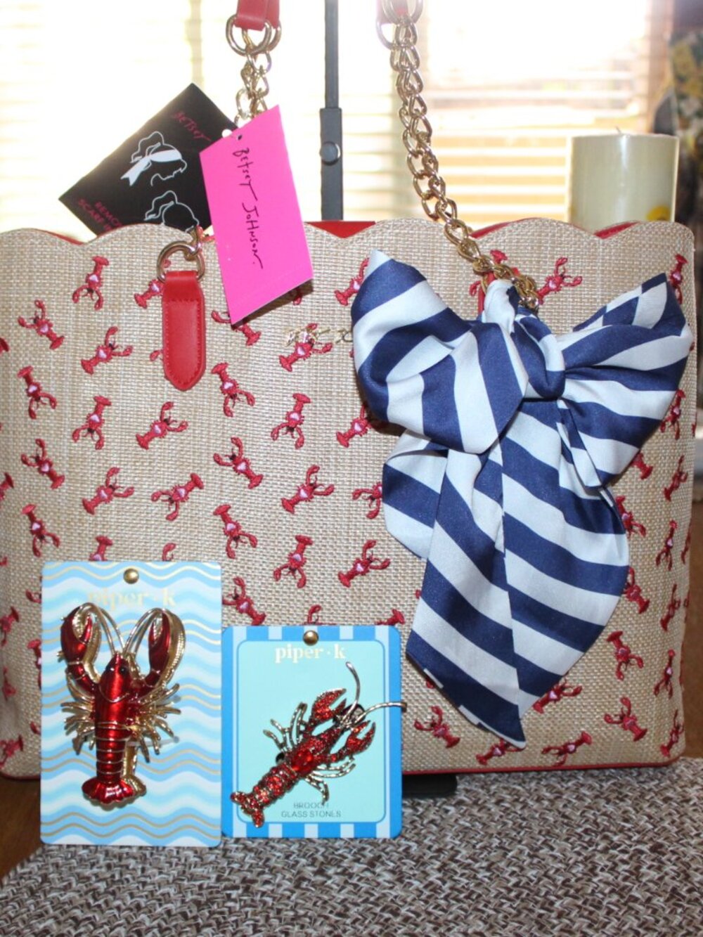 NWT Betsey Johnson Straw lobster tote purse, hair clip and brooch. FABULOUS SET!